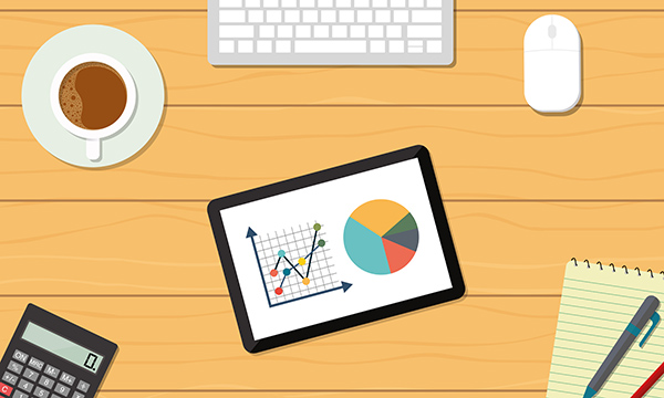 Vector image of a workspace. To mark the International Year of the Nurse and Midwife, members of our editorial advisory team reflect on nursing and advice for aspiring leaders. This article is by Amanda Claeys.