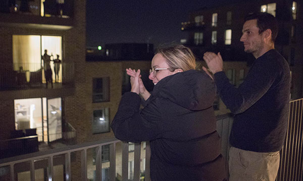 Brentford residents clap for NHS staff