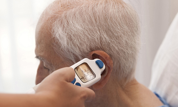 How to take a patient’s temperature