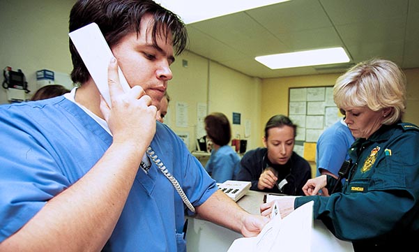 Exploring the factors that influence trauma team activation in emergency department staff