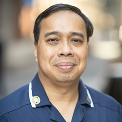 Robert Vicente, Greener Nursing Practice Award winner