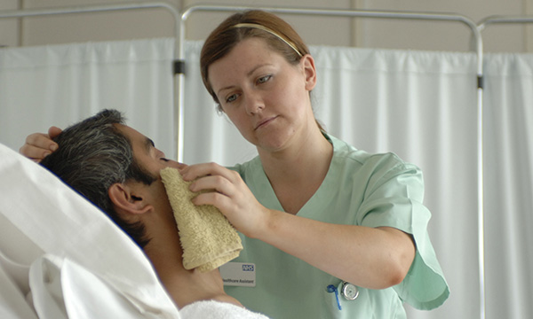 Nursing students’ experiences of working as healthcare support workers