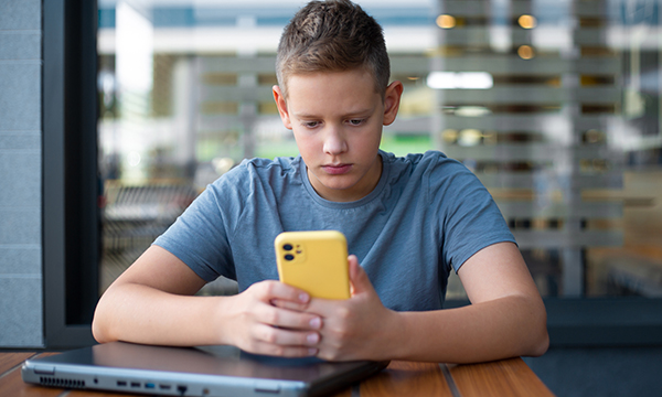 Exploring young people’s perspectives on digital technology and mental healthcare: pilot study findings 