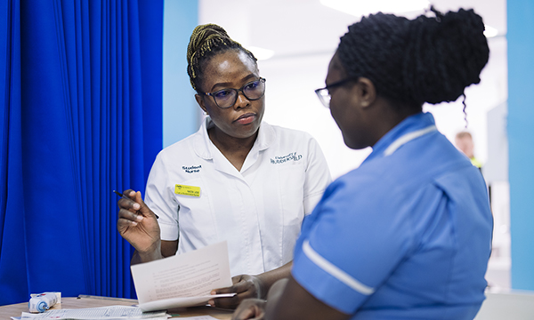 Debriefs help give nursing students the chance to discuss and reflect on how they dealt with sudden, difficult events with their mentor or senior healthcare staff while on placement