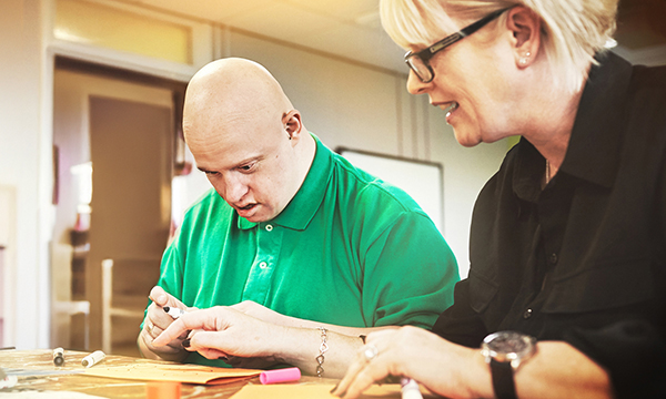 Triangulating visual and verbal data to enhance research interviews with people with learning disabilities