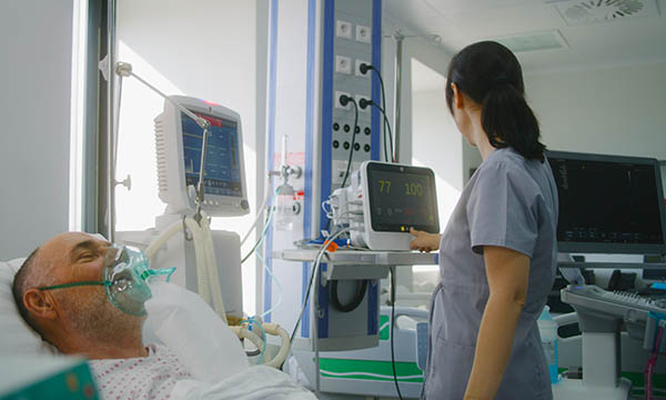 ICU nurse strike threat: nurses at Bassetlaw may be redeployed to unit with more complex cases