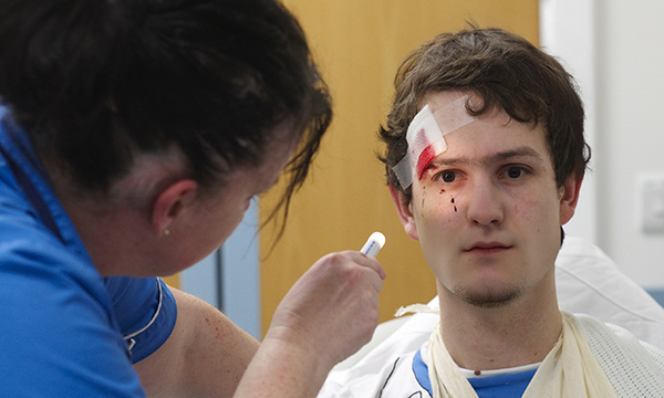 Assessing for head injury in alcohol-intoxicated patients 