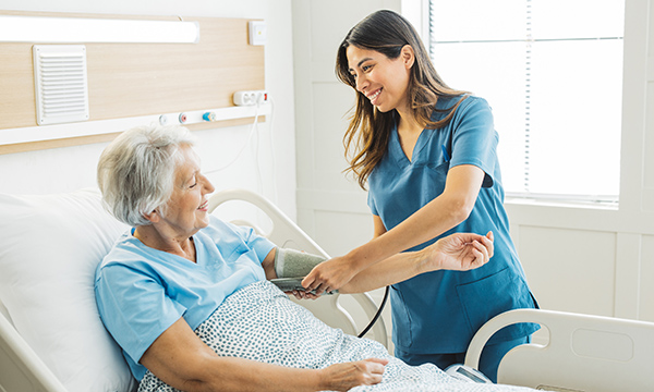 Misleading nurse job adverts: nursing associates at work