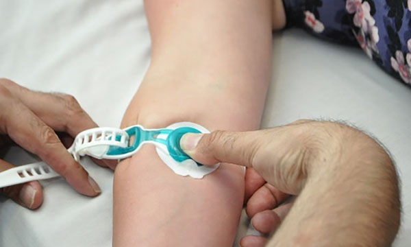 Locating difficult veins