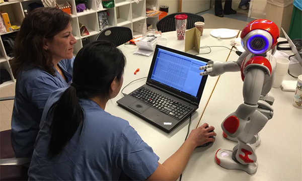 Robots could instruct nurses, scientists claim