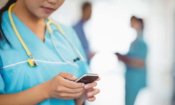 social media use at work