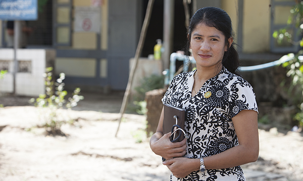 chaw su win health assistant©Khaing Min Htoo.jpg