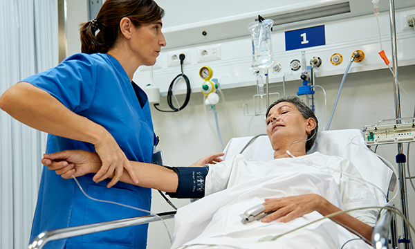 Blunt mechanism chest wall injury: initial patient assessment and acute care priorities