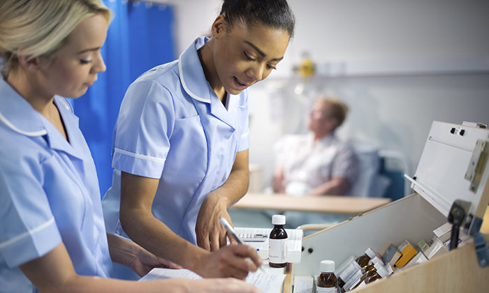 Safe and effective management of analgesics in patients presenting to hospital with acute illness 