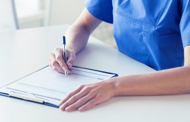 Picture shows medic writing on clipboard. If a resuscitation attempt is inappropriate and no DNACPR order is in place, you must be ready to defend your decision.