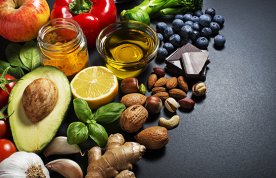 Use of nutrition therapy in the management of diabetes mellitus