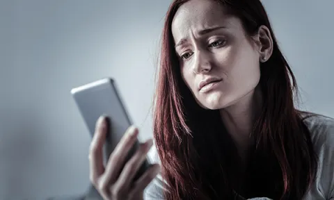 Exploring social media use during recovery from an eating disorder: a systematic review