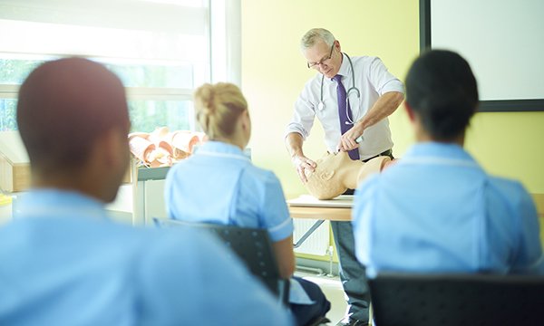 Development of a tool to support managers in planning and evaluating staff training