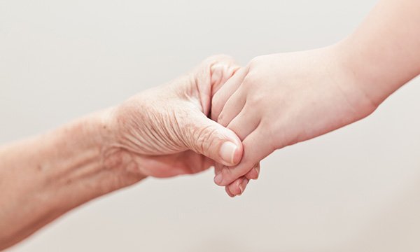 Meaningful engagement between secondary school students and older patients in an acute hospital