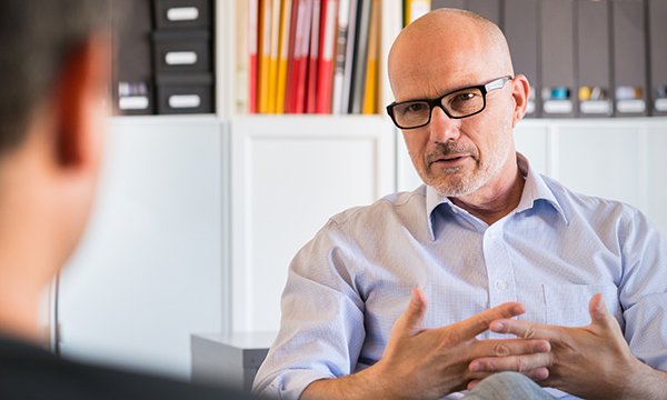 Using cognitive behaviour therapy techniques with people who hold delusional beliefs