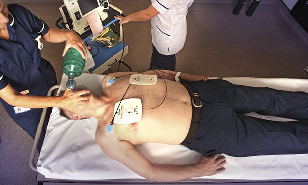 clinical staff attempt CPR