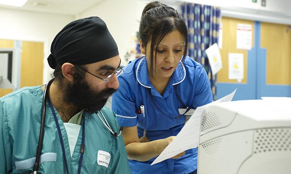 Exploring medicines reconciliation in the emergency assessment unit: staff perceptions and actual waiting times