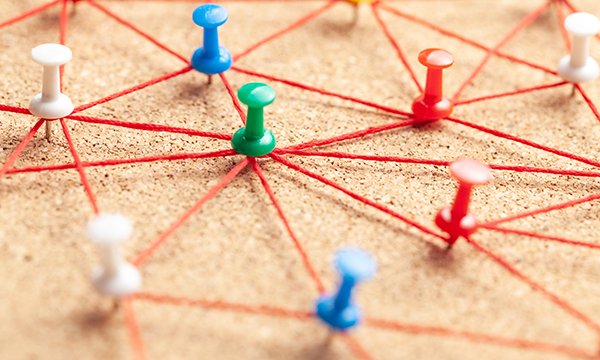 Using exploratory factor analysis to define levels of ontology in critical realism