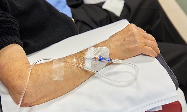 Offering breast cancer patients a choice of device for administration of chemotherapy: a service improvement project