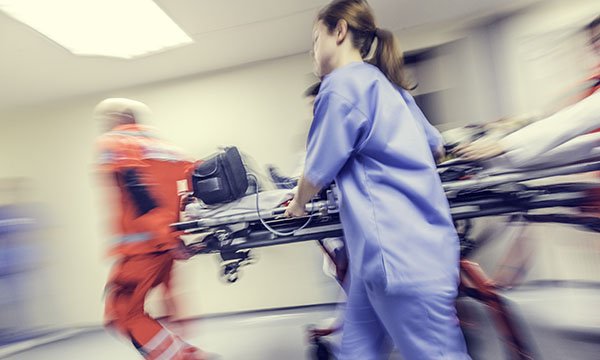 Management of cardiac arrest following blunt trauma: a critical evaluation of resuscitative thoracotomy