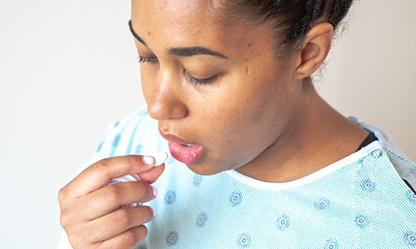 Challenges in the management of pain in hospital patients with opioid use disorder