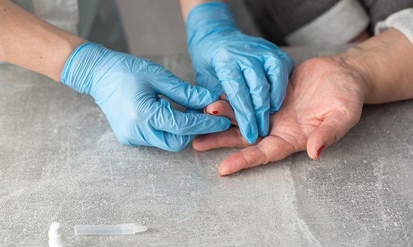 Using procalcitonin testing to guide treatment decisions in care homes