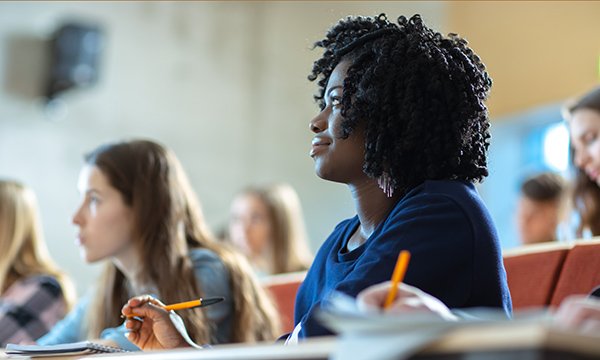 Community children’s nursing: developing a bespoke model of post-registration education