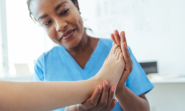 Complex regional pain syndrome: diagnosis and management