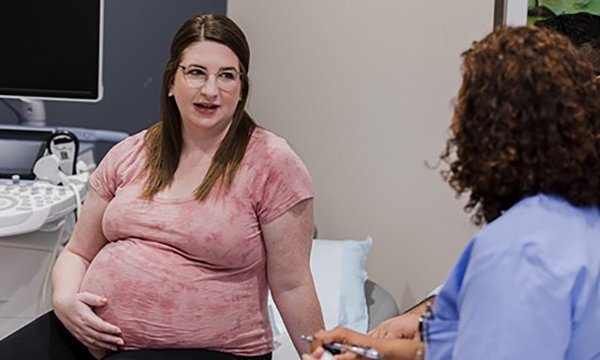 Pregnant woman in clinic