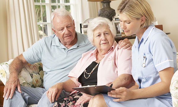 Supporting shared decision-making in medicines use with people living with dementia and their carers 