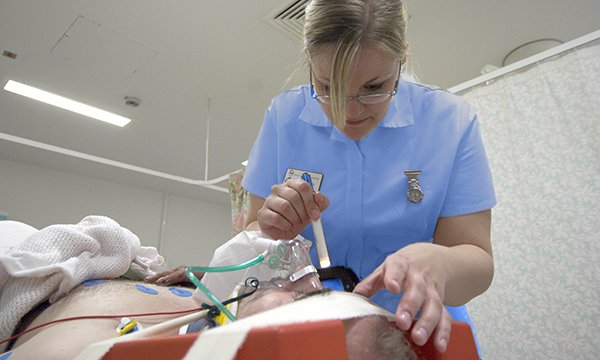 Developing and evaluating a major trauma course and coaching programme for ward nurses 