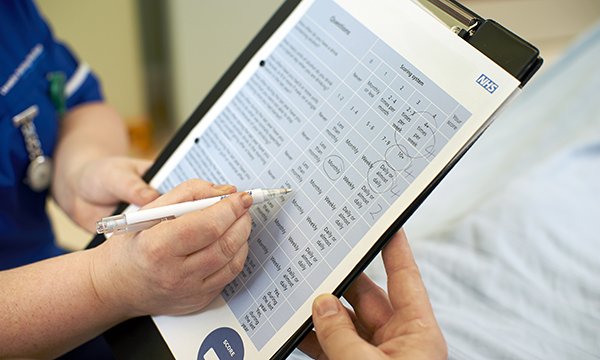 Role of the addiction clinical nurse specialist in acute hospital settings