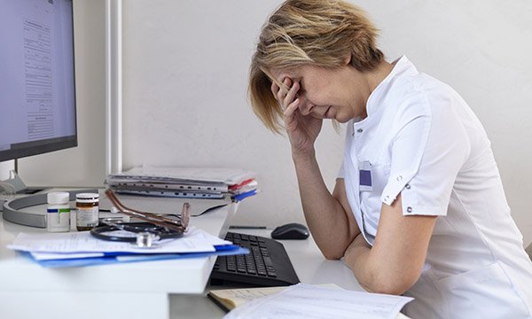 Addressing staffing shortages: benefits and challenges of employing newly registered nurses in general practice settings