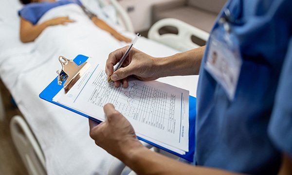 Inquest into Vauna Leeming’s death told that in the 46 days between her surgery and her death, nursing staff failed to complete prescription charts for a total of 15 days