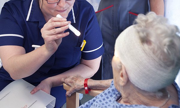 Practical aspects of performing Glasgow Coma Scale observations 