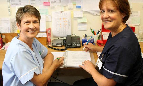 Macmillan breast cancer outreach service