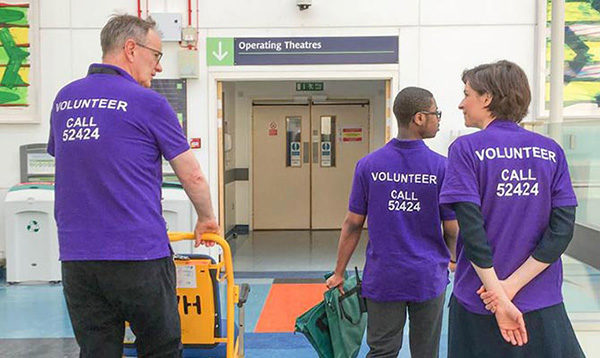 Hospital volunteers 