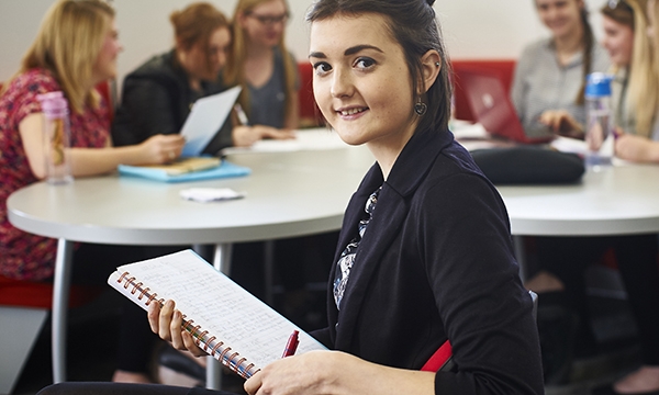 Zoe B Refelective journal©JH