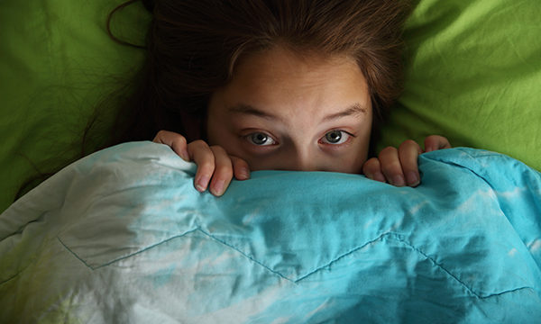 Treatment and management of seven children with fractured femurs experiencing night terrors in hospital: a case study