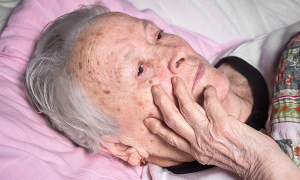 Assessing and managing malnutrition in adults in hospital