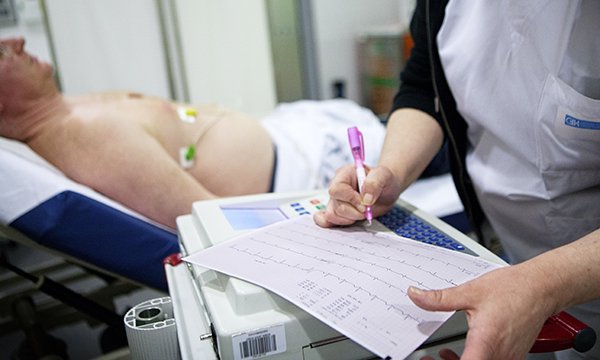 Acute coronary syndrome: role of the nurse in patient assessment and management