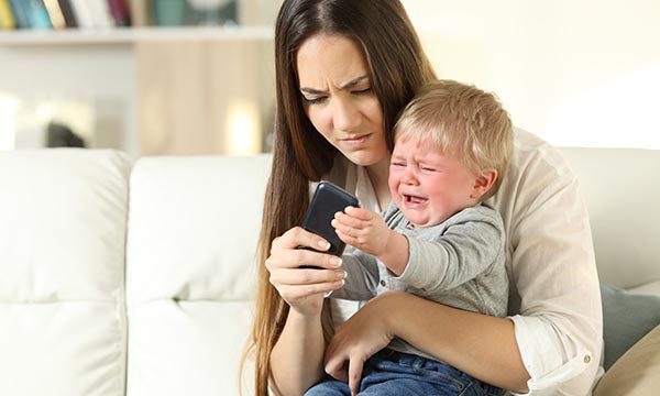 Use of a text messaging service for communication with parents and carers