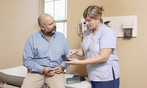 Initiating insulin therapy in adults with type 2 diabetes: a practical guide